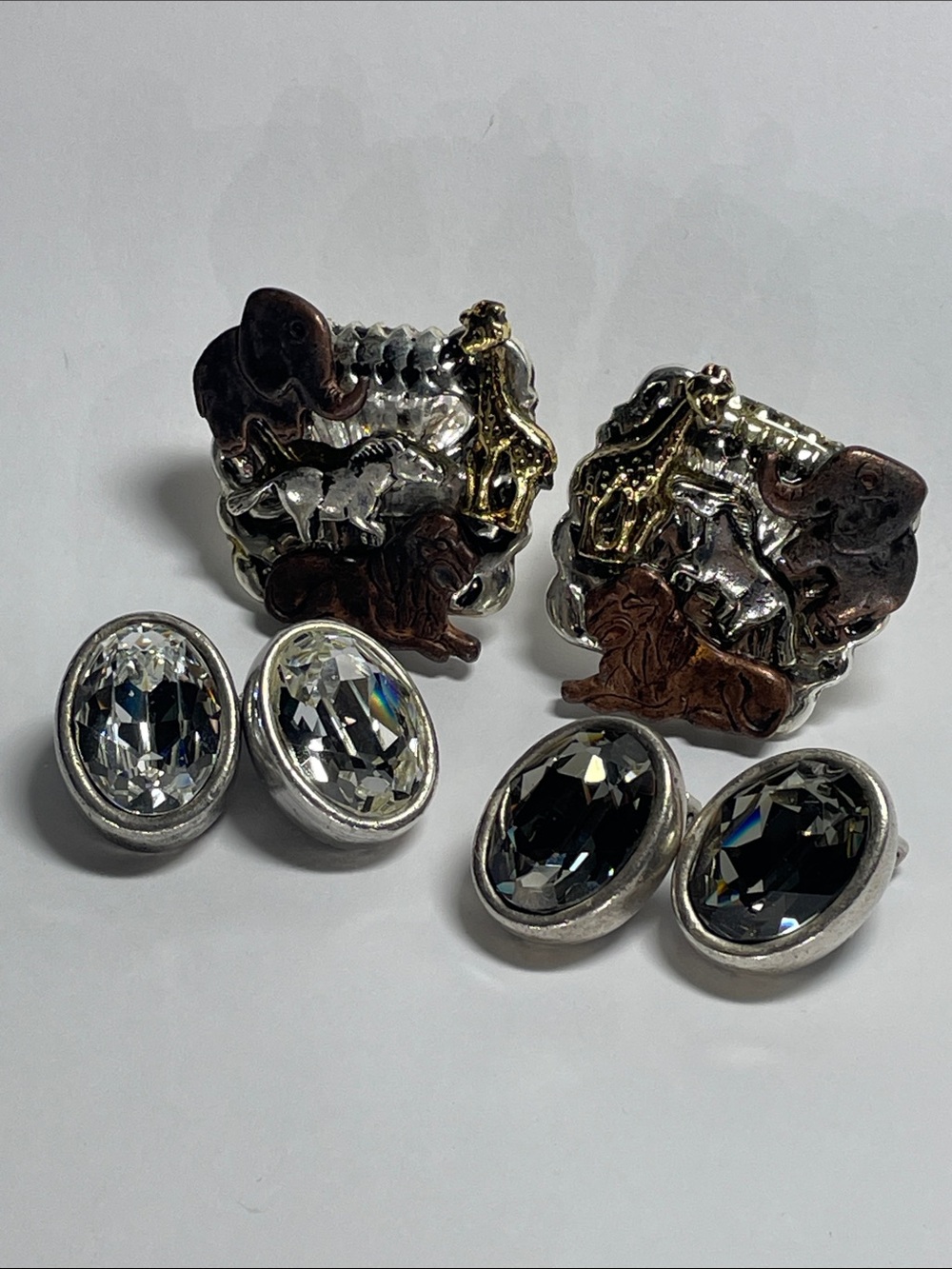 Vintage Set of 3 vintage clip on earrings